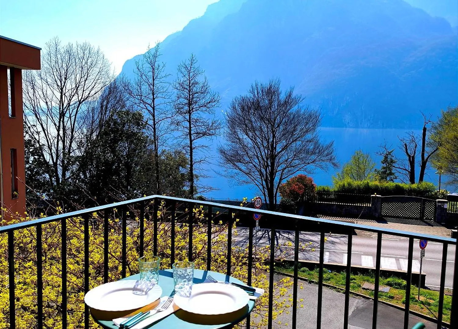 La Meridiana Sul Lago Аббадия Лариана